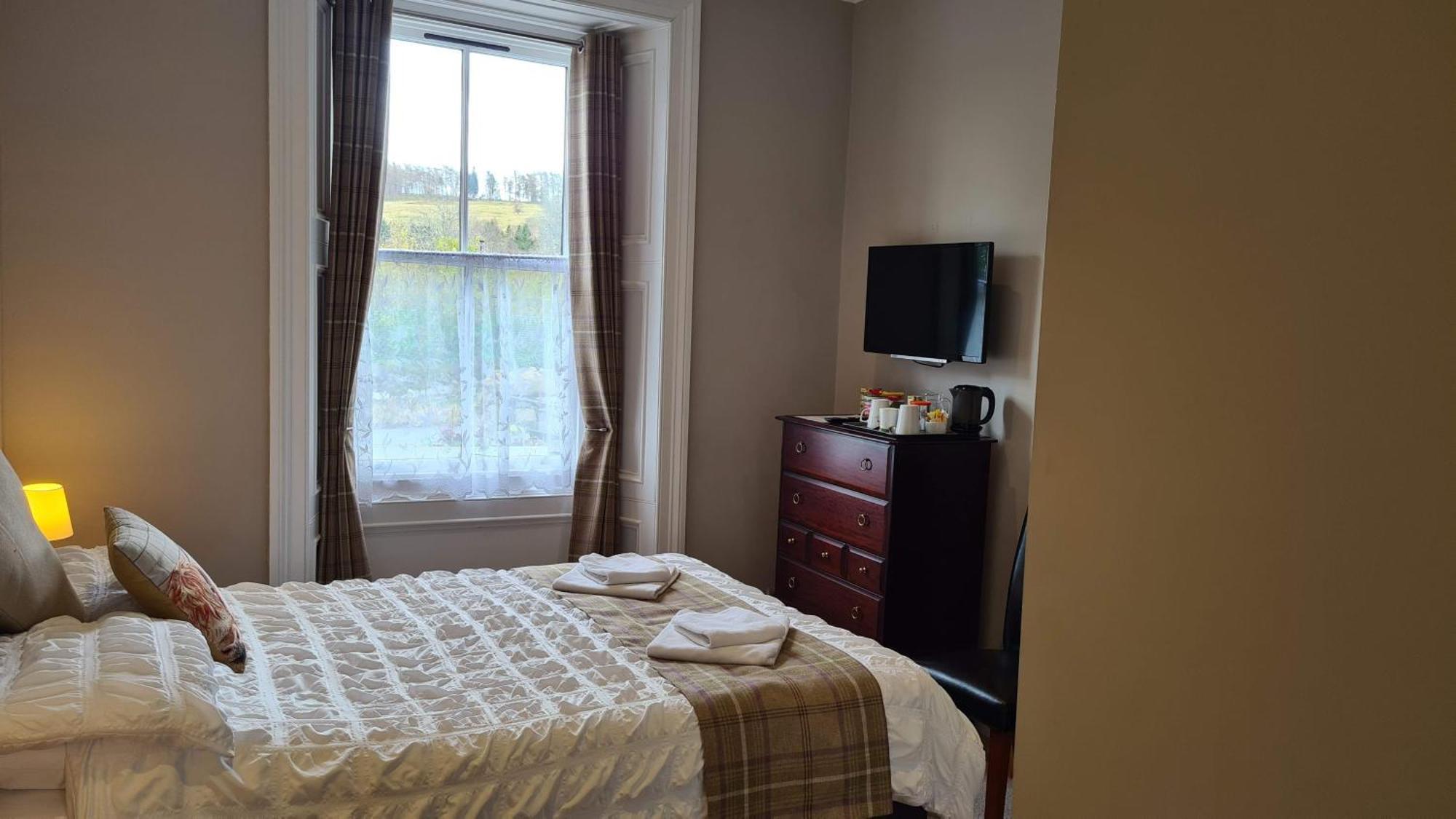 Glenisla Hotel Blairgowrie and Rattray Buitenkant foto