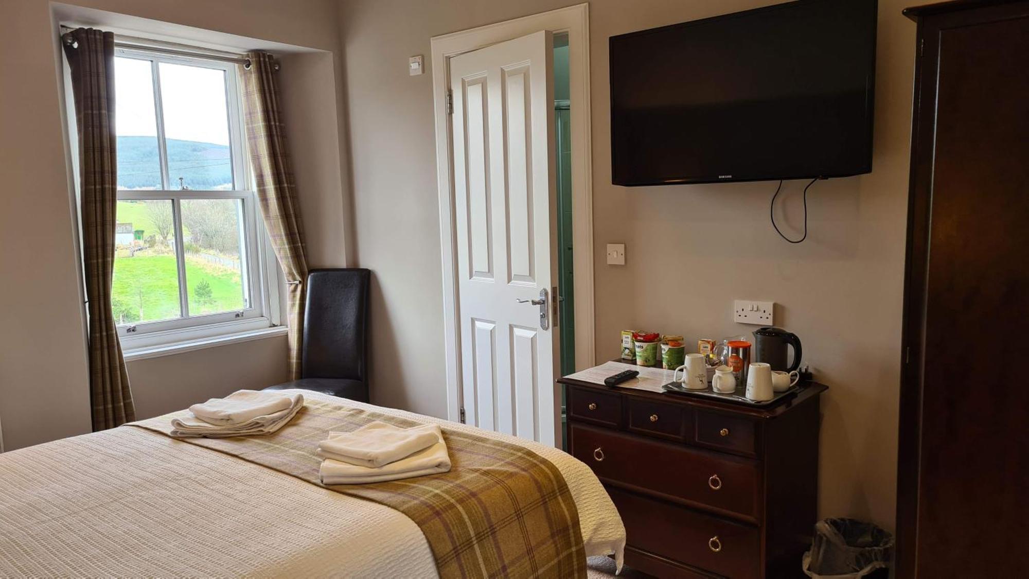 Glenisla Hotel Blairgowrie and Rattray Buitenkant foto